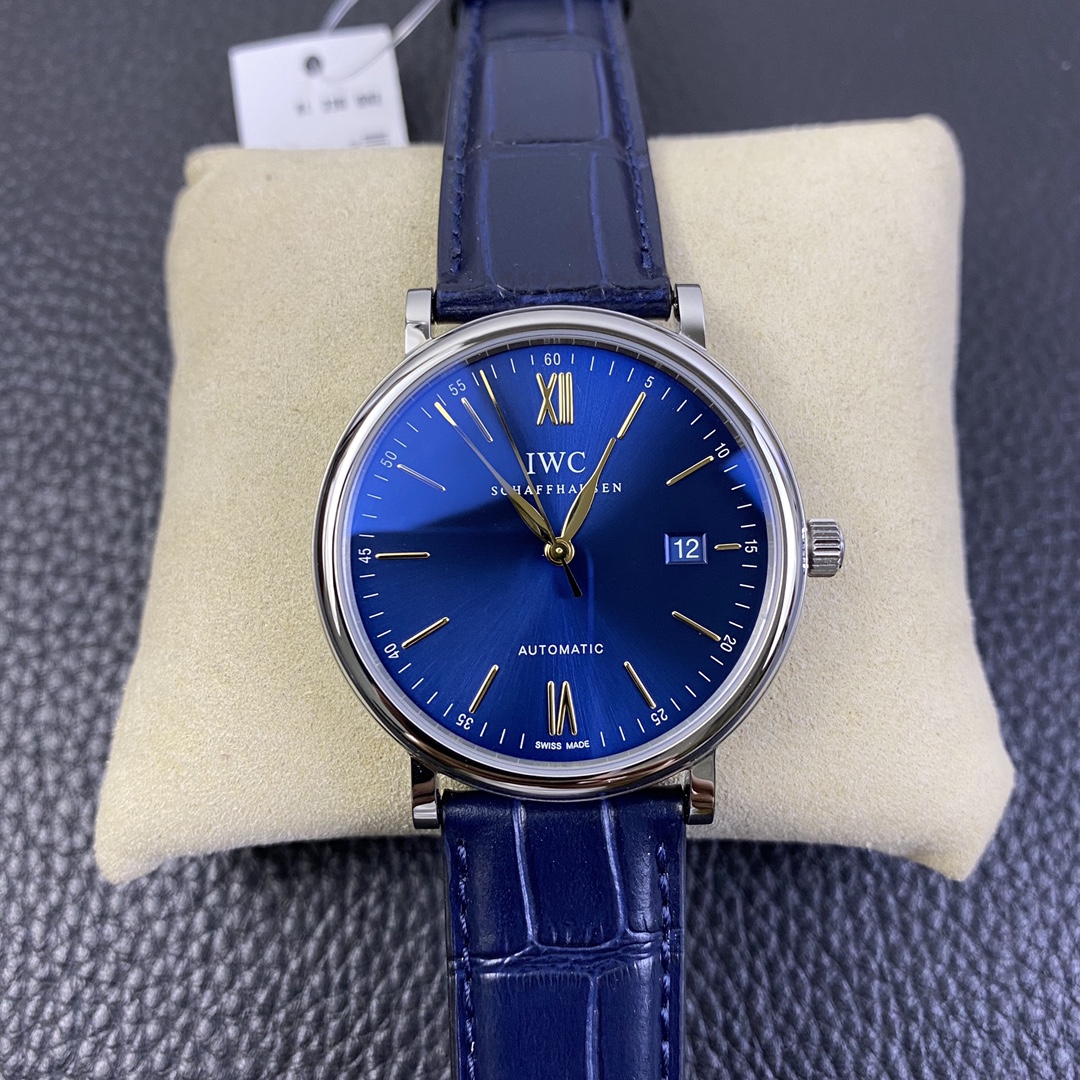 Universal Watch Berto Fino 40 Series IW356512 Watch Universal Watch Berto Fino 40 Series IW356512 Watch