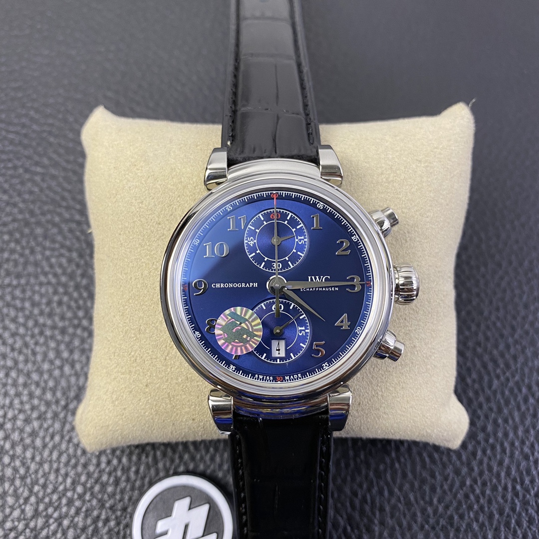 Universal Portugal 42 Series IW393402 Lawrence Special Edition Watch Universal Portugal 42 Series IW393402 Lawrence Special Edition Watch