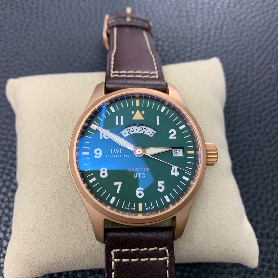 Universal Pilot 41 Series Bronze Spitfire Fighter Universal Pilot 41 Series Bronze Spitfire Fighter