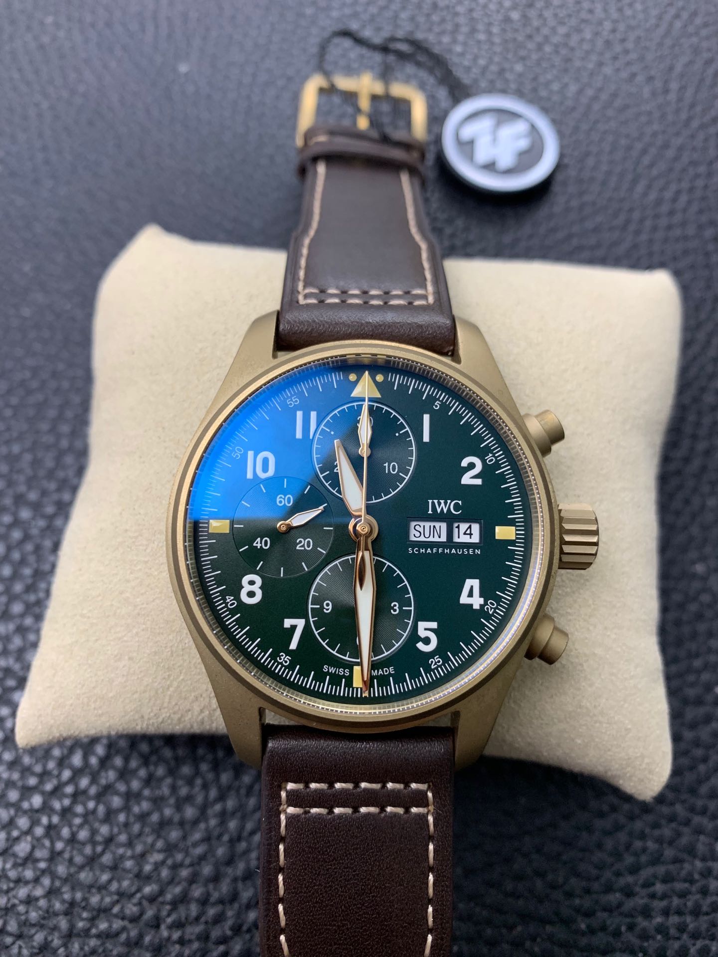 Universal Pilot 41 Series Bronze Spitfire Fighter Universal Pilot 41 Series Bronze Spitfire Fighter