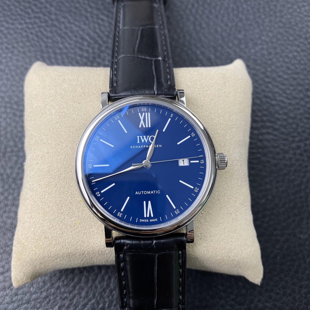 Universal Watch Berto Fino 40 SeriesIIW356518 Mechanical Watch Universal Watch Berto Fino 40 SeriesIIW356518 Mechanical Watch
