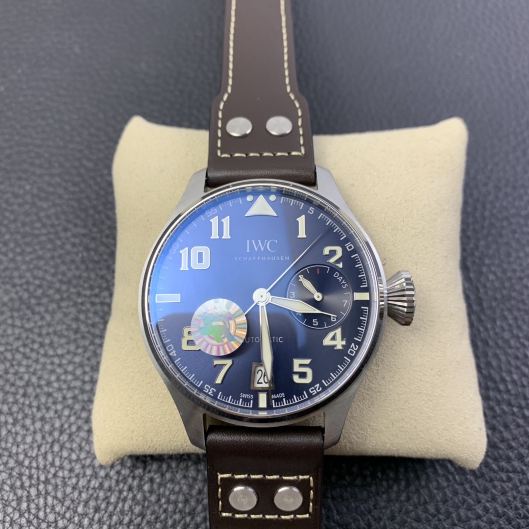 Universal Pilot 46 Series Mechanical Men’s Watch Universal Pilot 46 Series Mechanical Men’s Watch