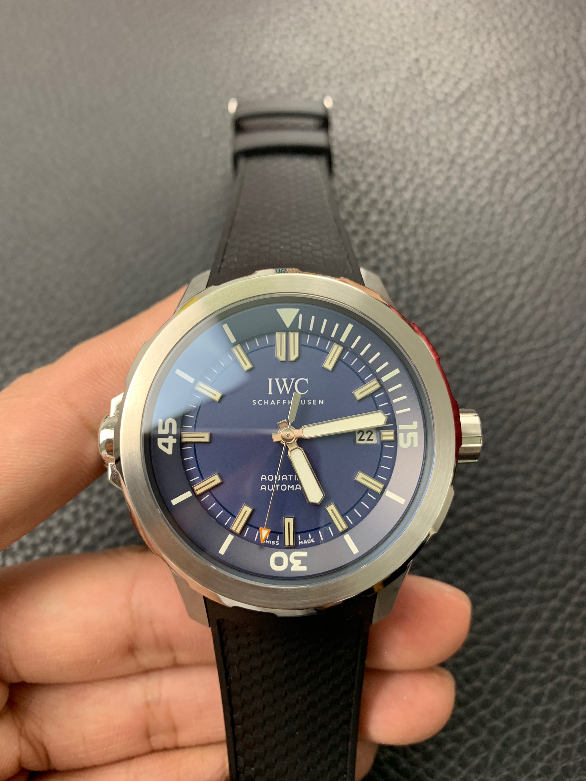 Universal Ocean Hour 44 Series Watch Universal Ocean Hour 44 Series Watch