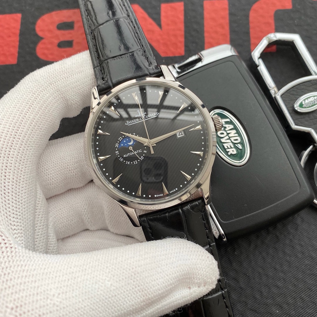 Jaeger-LeCoultre Men’s Fine Watch Jaeger-LeCoultre Men’s Fine Watch