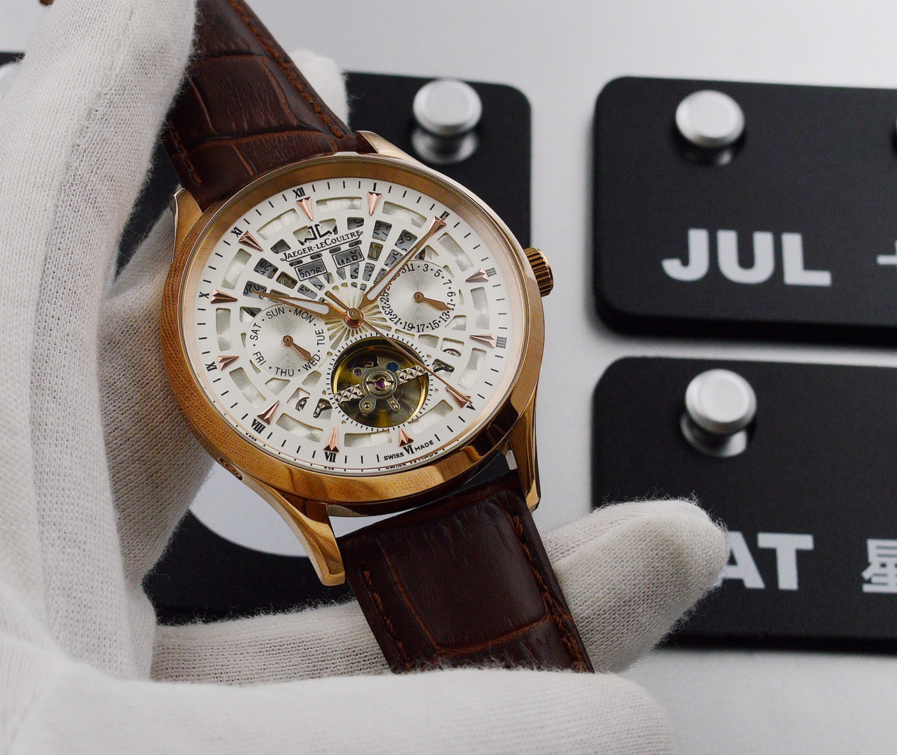 Jaeger-LeCoultre Extraordinary Complicated Function Mechanical Men’s Watch Jaeger-LeCoultre Extraordinary Complicated Function Mechanical Men’s Watch