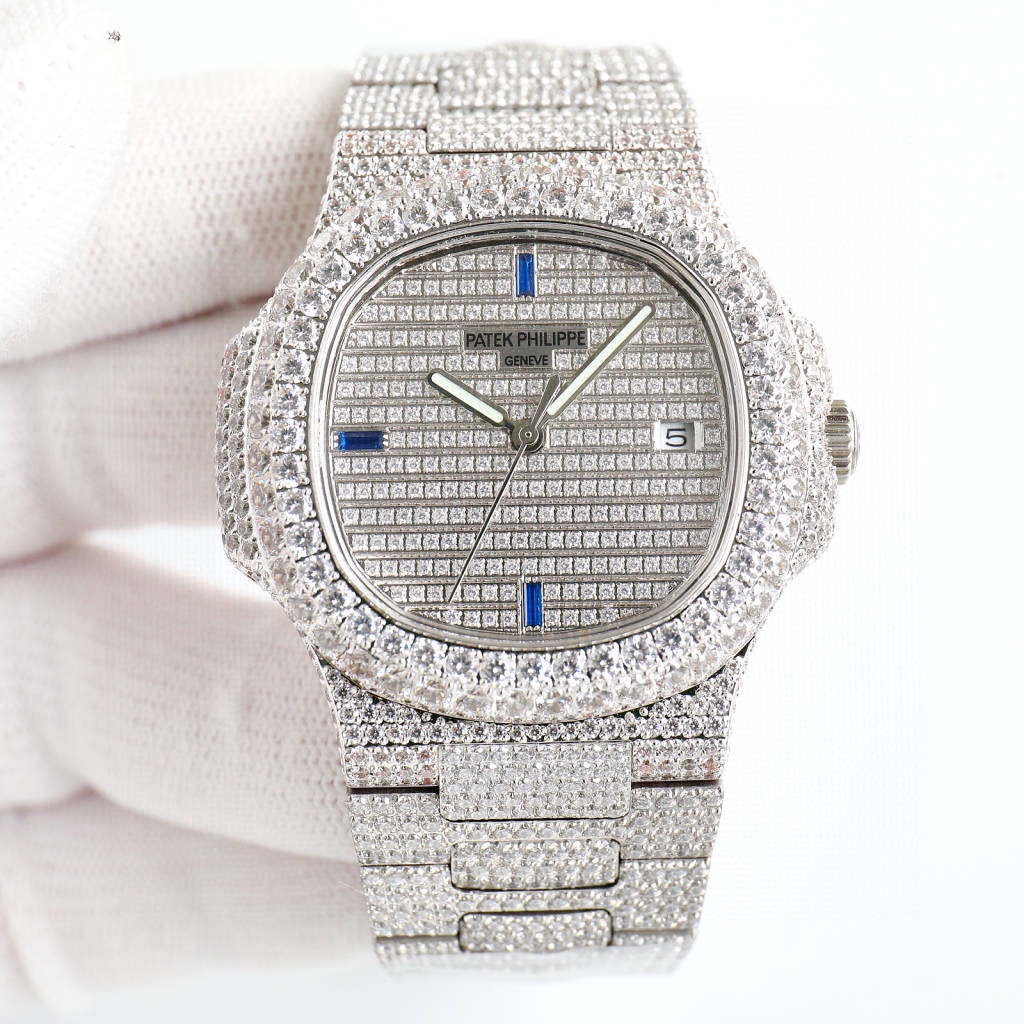 Patek Philippe Nautilus 5711 Platinum Watch Patek Philippe Nautilus 5711 Platinum Watch