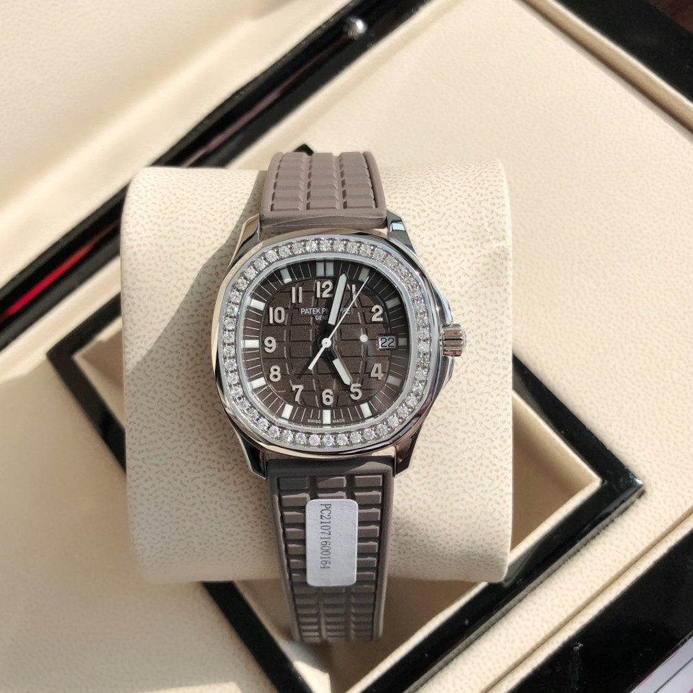 Patek Philippe AQUANAUT Series watch Patek Philippe AQUANAUT Series watch