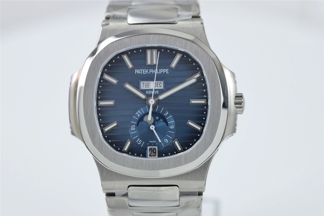Patek Philippe Nautilus Series (5726) Annual Calendar Watch Patek Philippe Nautilus Series (5726) Annual Calendar Watch