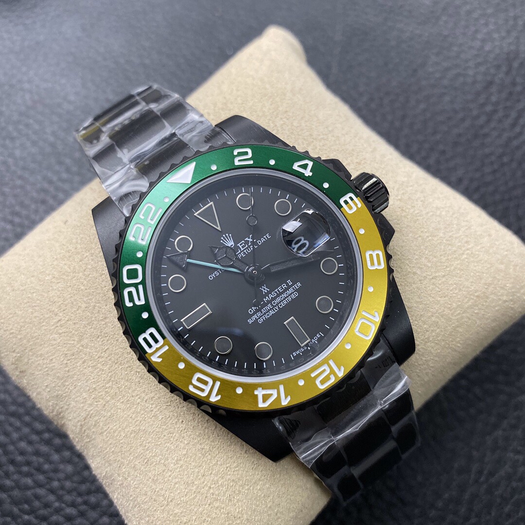 The new black-shell Rolex GMT-Master series watch. The new black-shell Rolex GMT-Master series watch.
