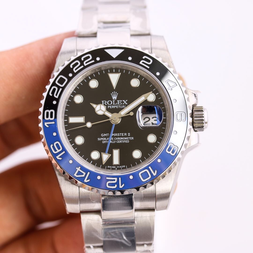 The Rolex Submariner series, black and green water ghost. The Rolex Submariner series, black and green water ghost.