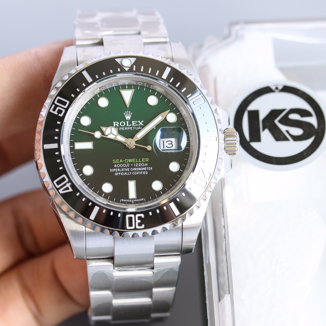 Rolex Oyster Perpetual Sea-Dweller 50th Anniversary Commemorative Diving Watch Rolex Oyster Perpetual Sea-Dweller 50th Anniversary Commemorative Diving Watch
