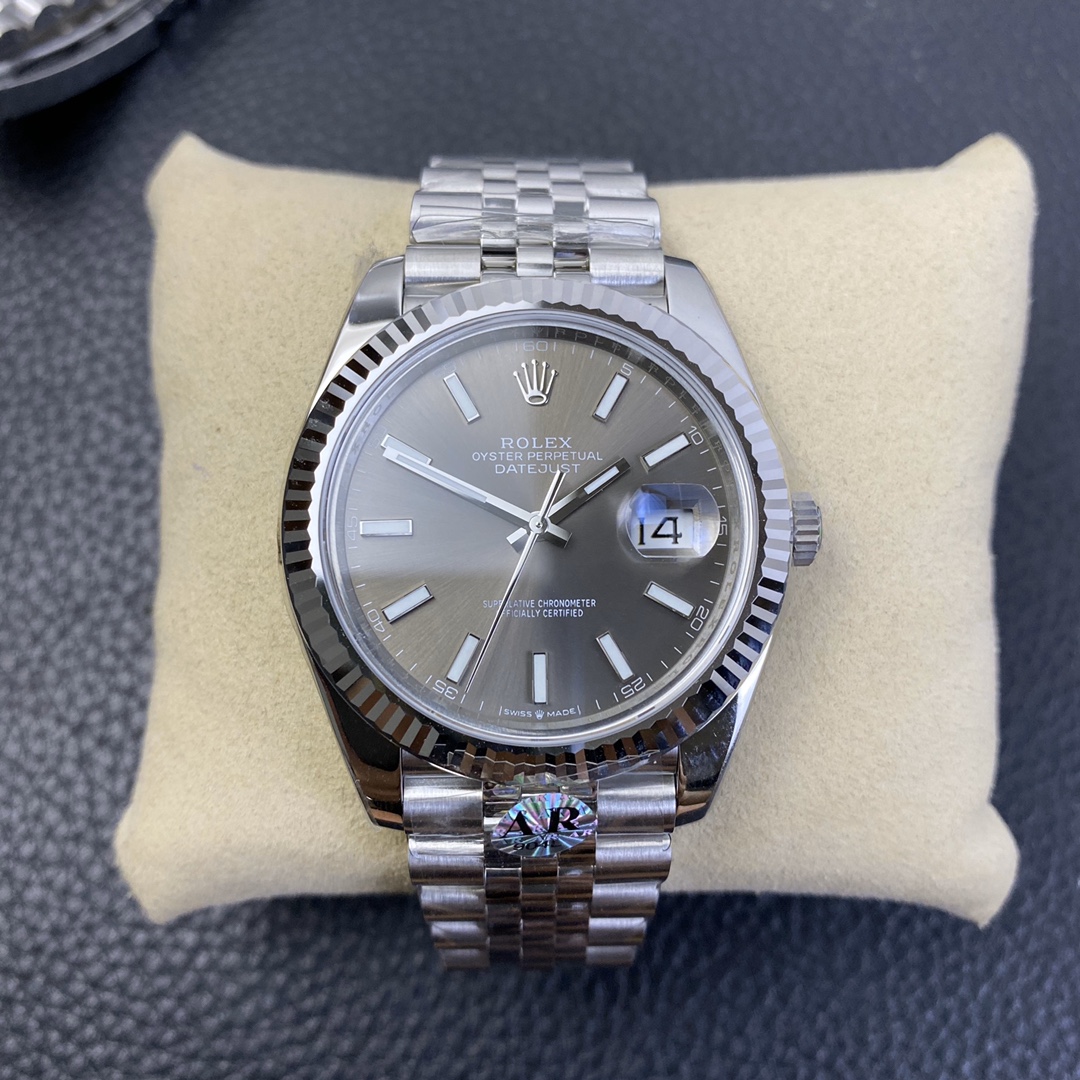 Rolex Datejust 41 Series, Classic Model with White and Grey Dial Rolex Datejust 41 Series, Classic Model with White and Grey Dial