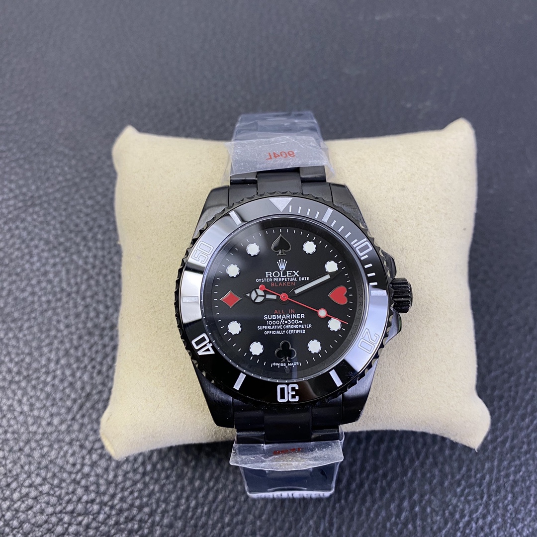 Rolex Submariner “Hulk” 40 Series, Rare Poker Collectors Edition Rolex Submariner “Hulk” 40 Series, Rare Poker Collectors Edition