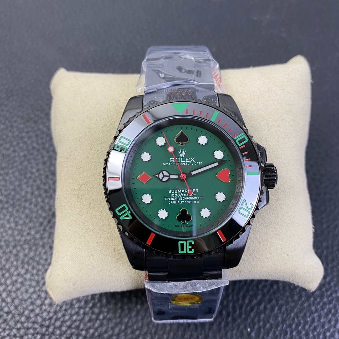 Rolex Submariner “Hulk” 40 Series, Rare Poker Collectors Edition Rolex Submariner “Hulk” 40 Series, Rare Poker Collectors Edition