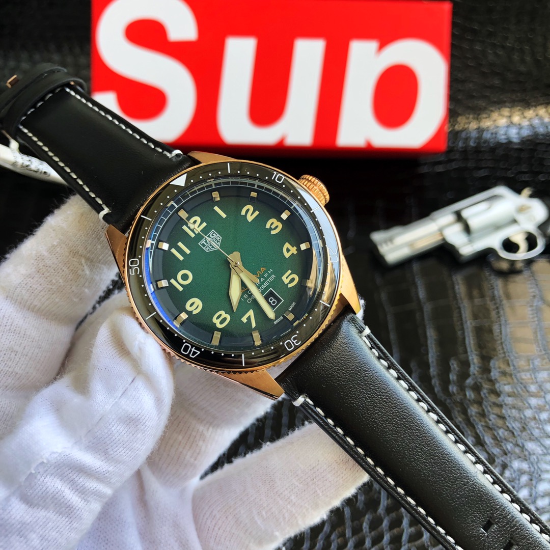 TAG Heuer Autavia Series Wristwatch TAG Heuer Autavia Series Wristwatch