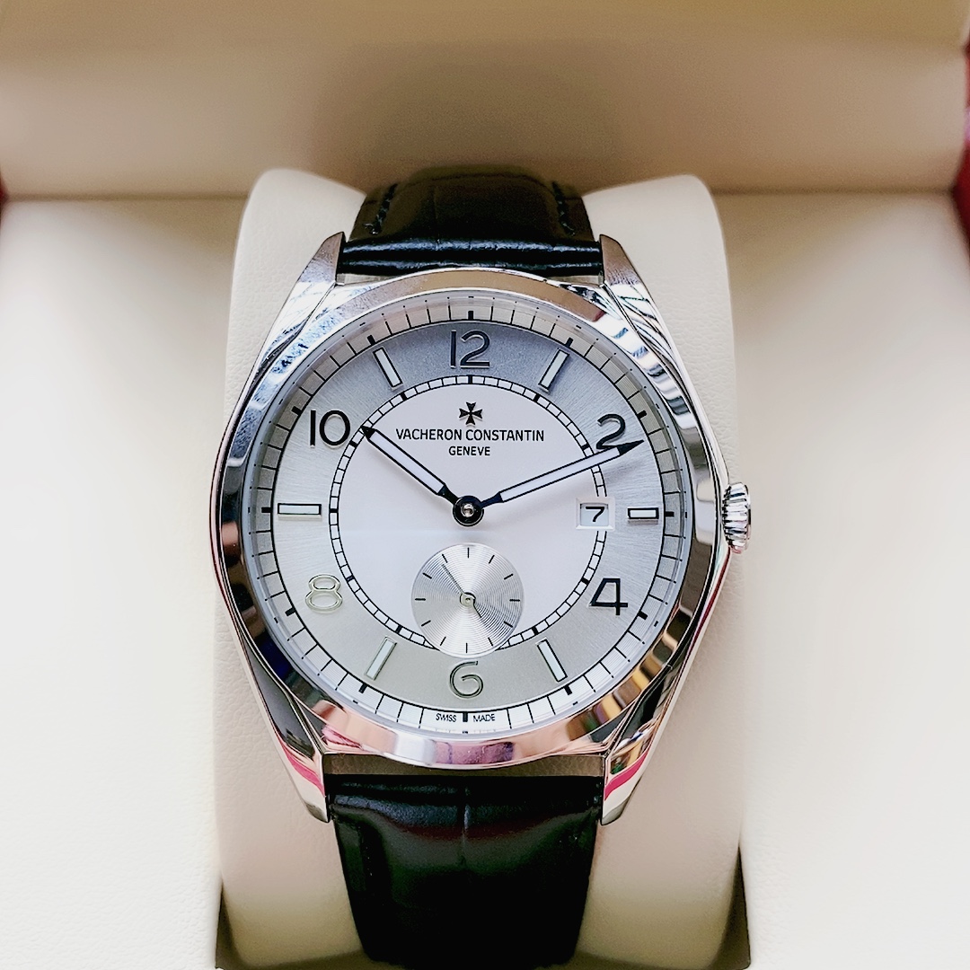 Vacheron Constantin Quai de l’Ile Collection Men’s Luxury Watch Vacheron Constantin Quai de l’Ile Collection Men’s Luxury Watch