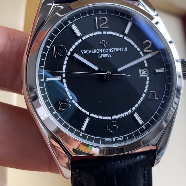 Vacheron Constantin Quai de l’Ile Collection Men’s Luxury Watch Vacheron Constantin Quai de l’Ile Collection Men’s Luxury Watch