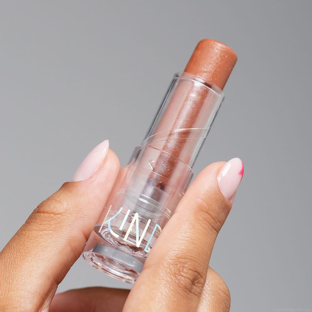 Balm Labial Kind Beauty Marrom Perfeito FPS 20 FPUVA 7 6 g Balm Labial Kind Beauty Marrom Perfeito FPS 20 FPUVA 7 6 g