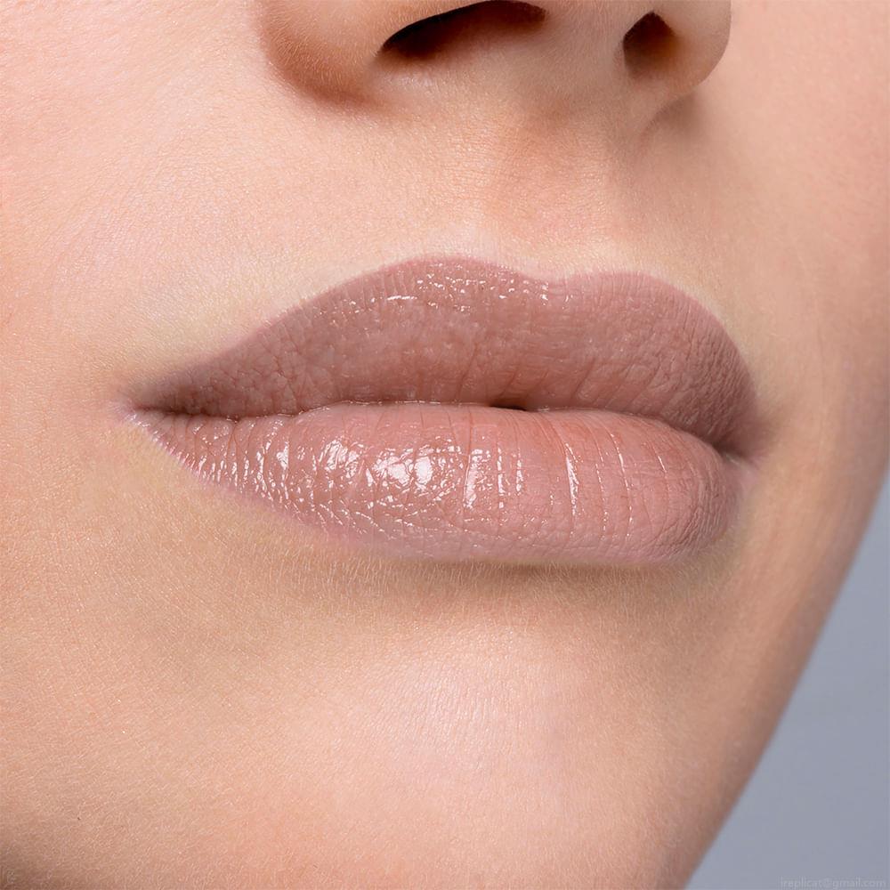 Batom Cremoso Cintilante Sisley Phyto-Lip Twist 1 Nude 2,5 g Batom Cremoso Cintilante Sisley Phyto-Lip Twist 1 Nude 2,5 g