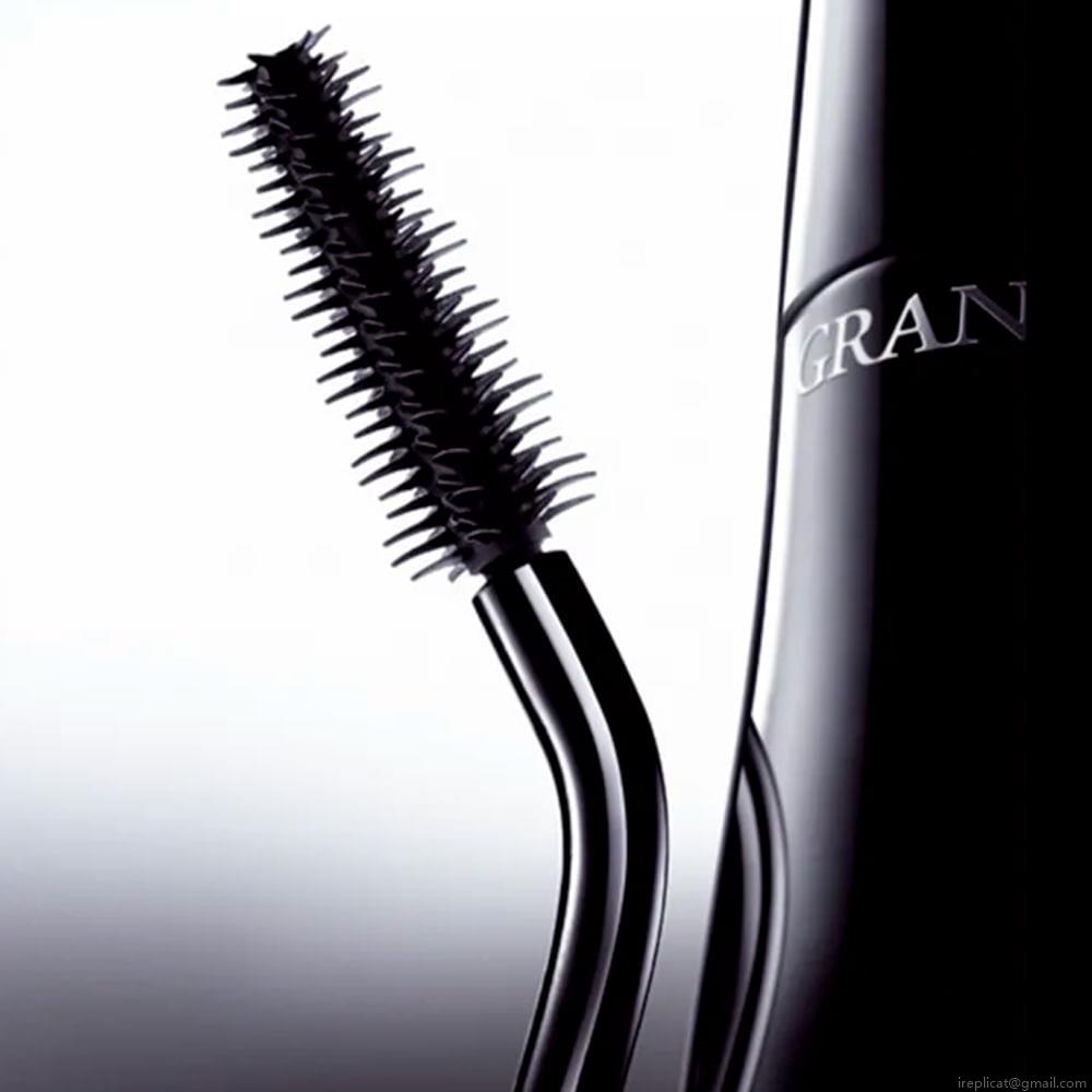Máscara para Cílios Volume Curvado Lancôme Grandiôse 01 Black 4,4 g Máscara para Cílios Volume Curvado Lancôme Grandiôse 01 Black 4,4 g
