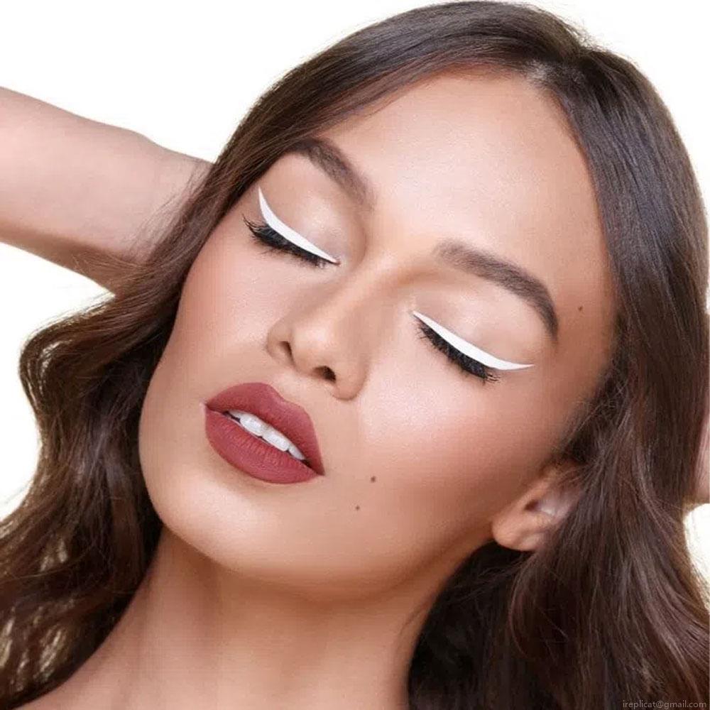 Caneta Delineadora Mari Maria Cat Eyes Thin Divine 1,7 ml Caneta Delineadora Mari Maria Cat Eyes Thin Divine 1,7 ml