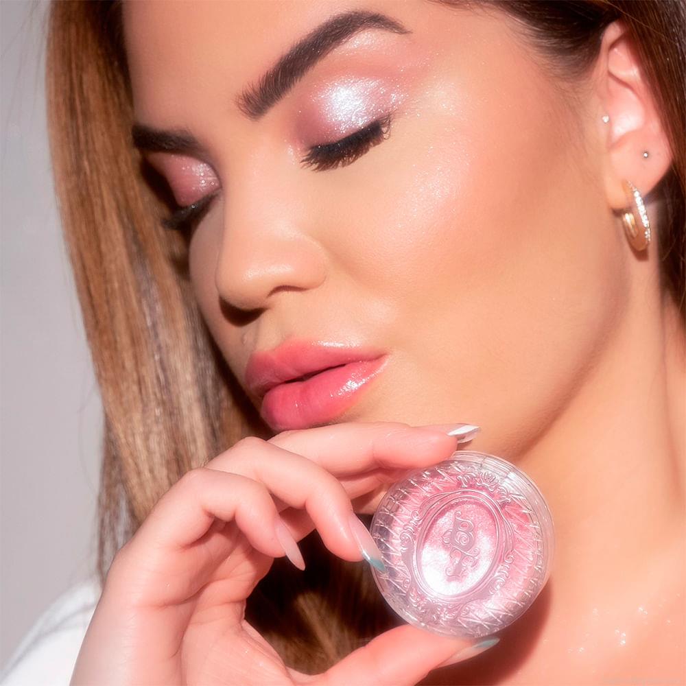 Sombra e Iluminador em Pó 2x1 Bruna Tavares BT Mallow Fairytale 5 g Sombra e Iluminador em Pó 2x1 Bruna Tavares BT Mallow Fairytale 5 g