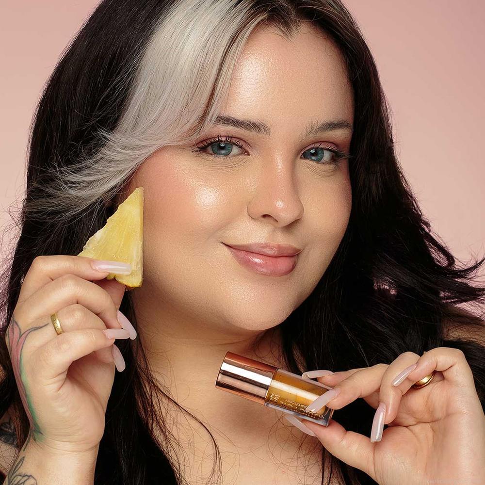Óleo Labial Cintilante Bruna Tavares BT Juicyoil Pineapple 5,3 ml Óleo Labial Cintilante Bruna Tavares BT Juicyoil Pineapple 5,3 ml