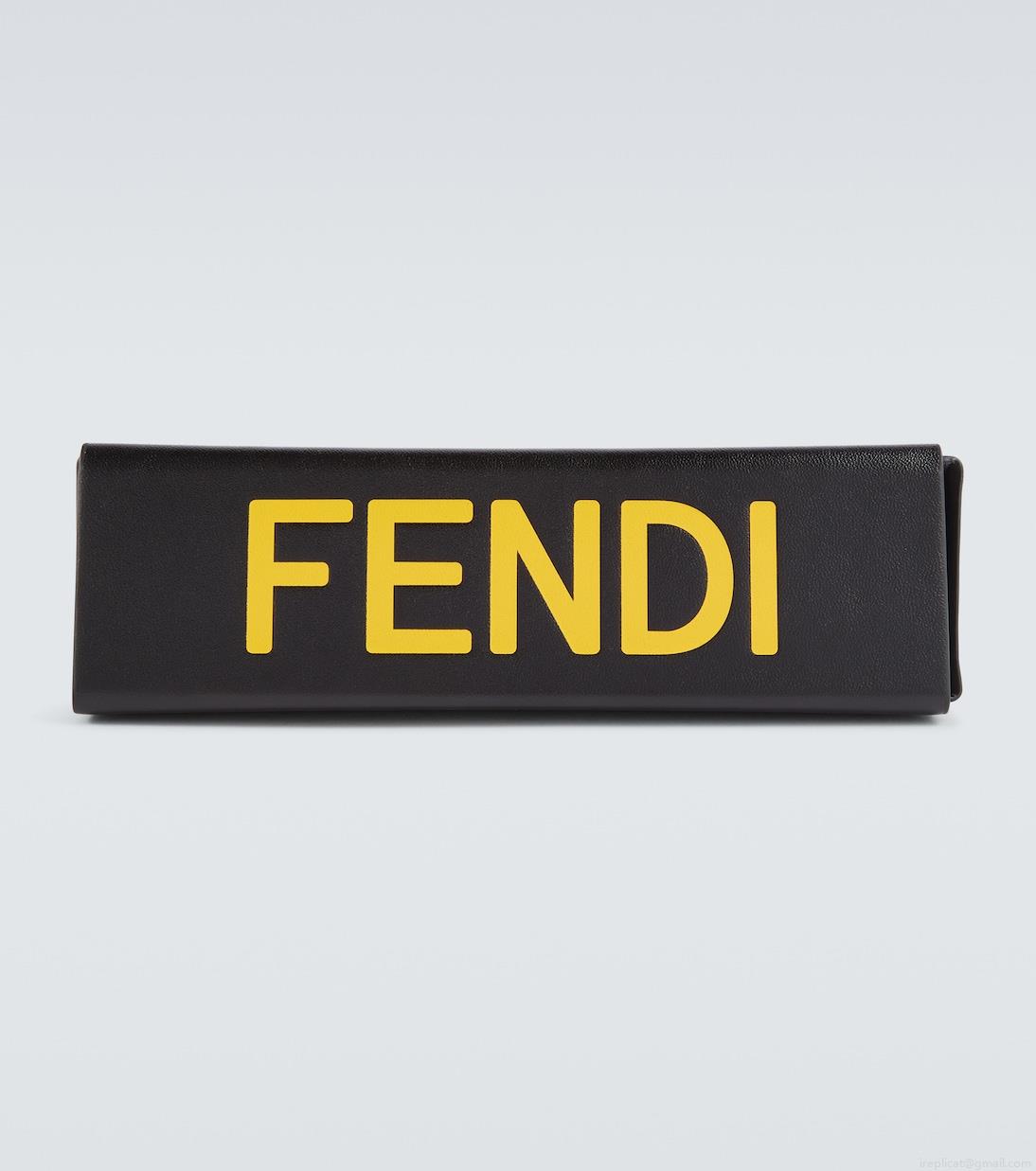 FendiRectangular glasses FendiRectangular glasses