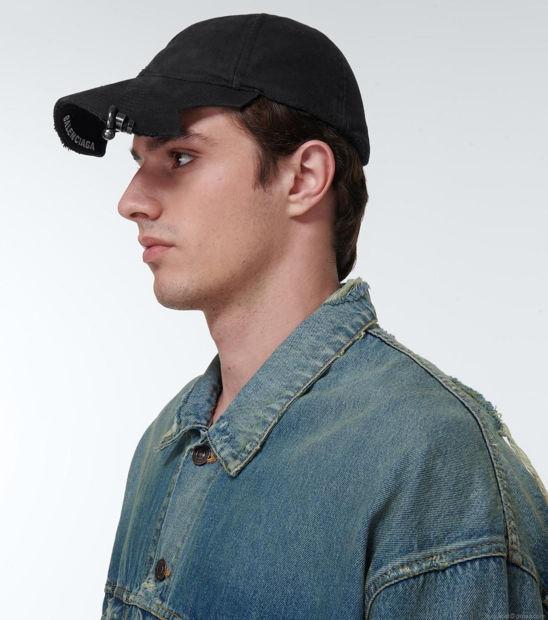 BalenciagaEmbellished baseball cap BalenciagaEmbellished baseball cap