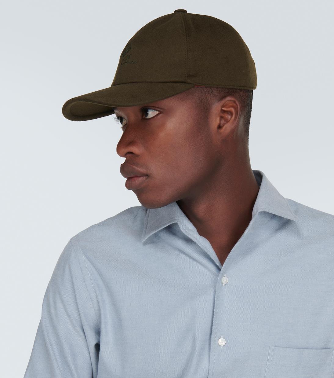 Loro PianaLogo cashmere velvet baseball cap Loro PianaLogo cashmere velvet baseball cap
