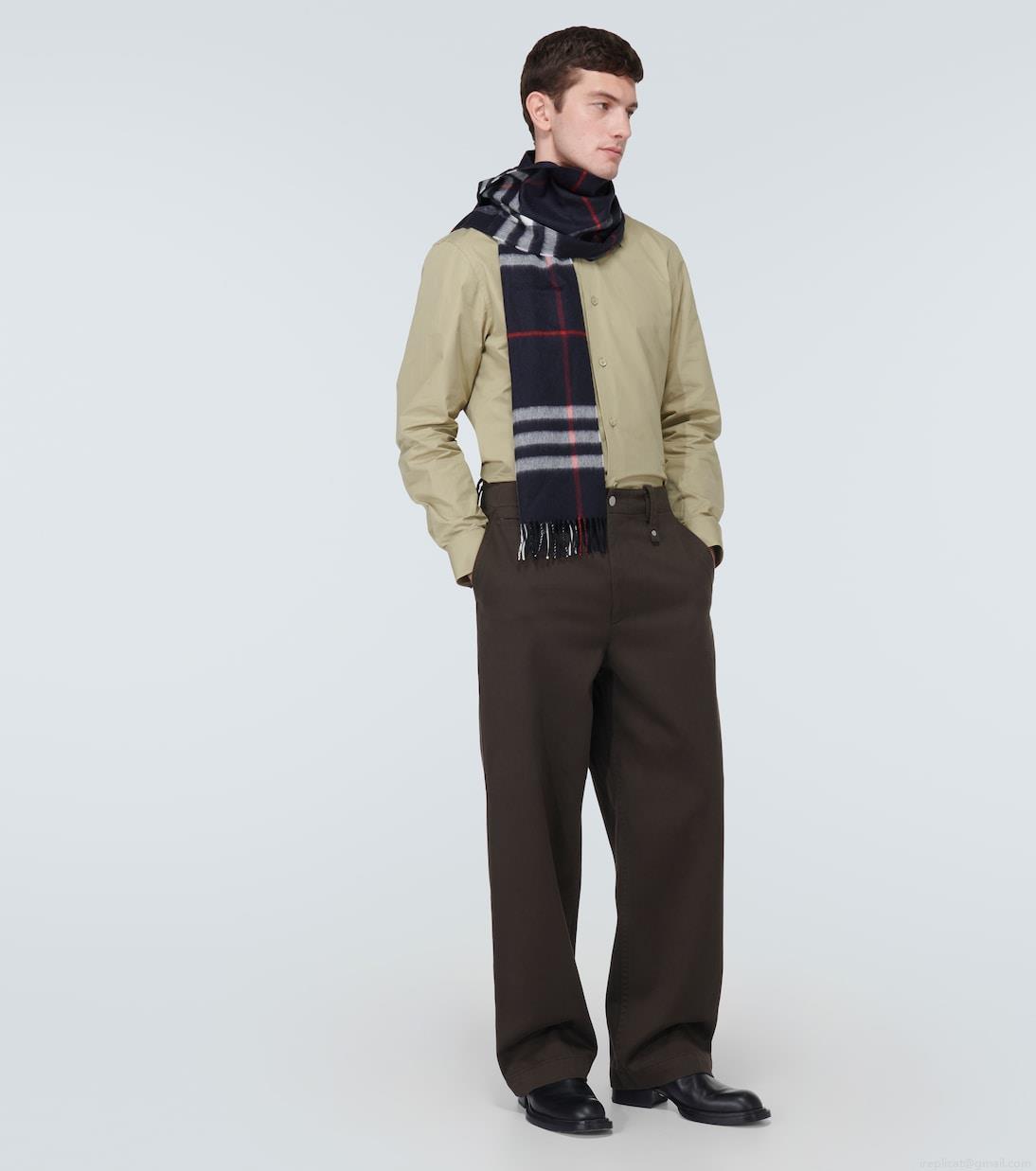BurberryClassic Check cashmere scarf BurberryClassic Check cashmere scarf