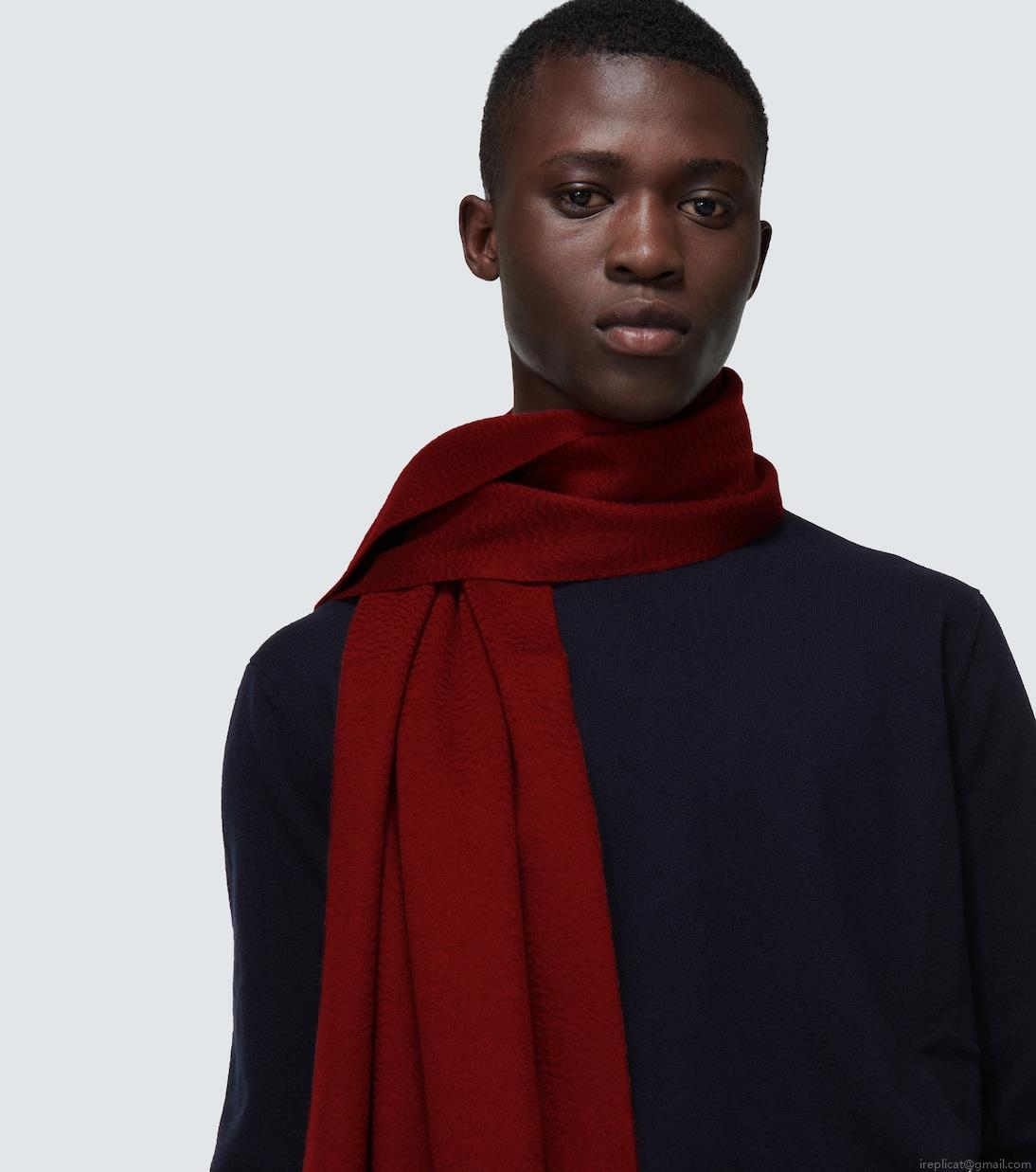 Loro PianaGrande Unita cashmere scarf Loro PianaGrande Unita cashmere scarf
