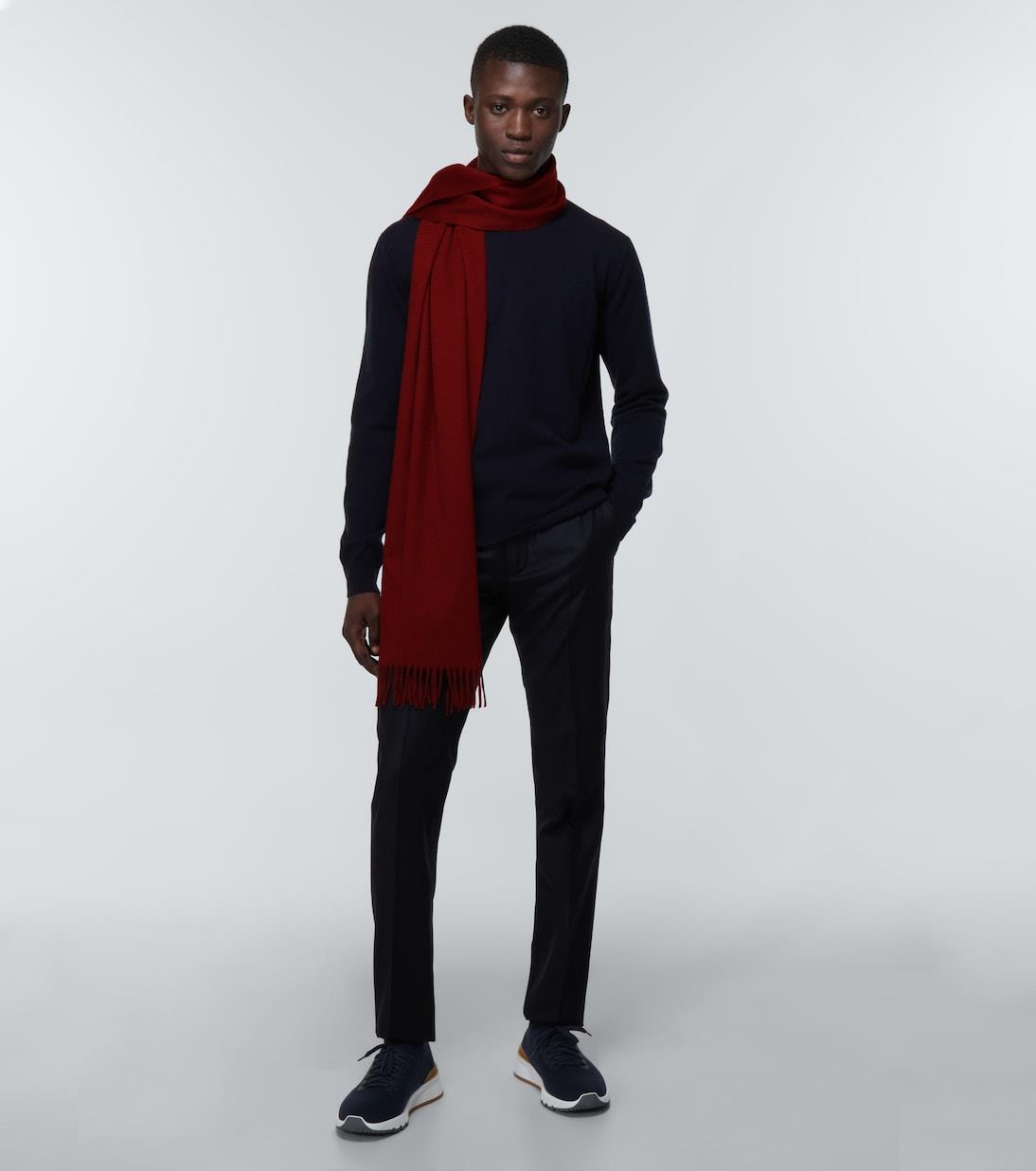 Loro PianaGrande Unita cashmere scarf Loro PianaGrande Unita cashmere scarf