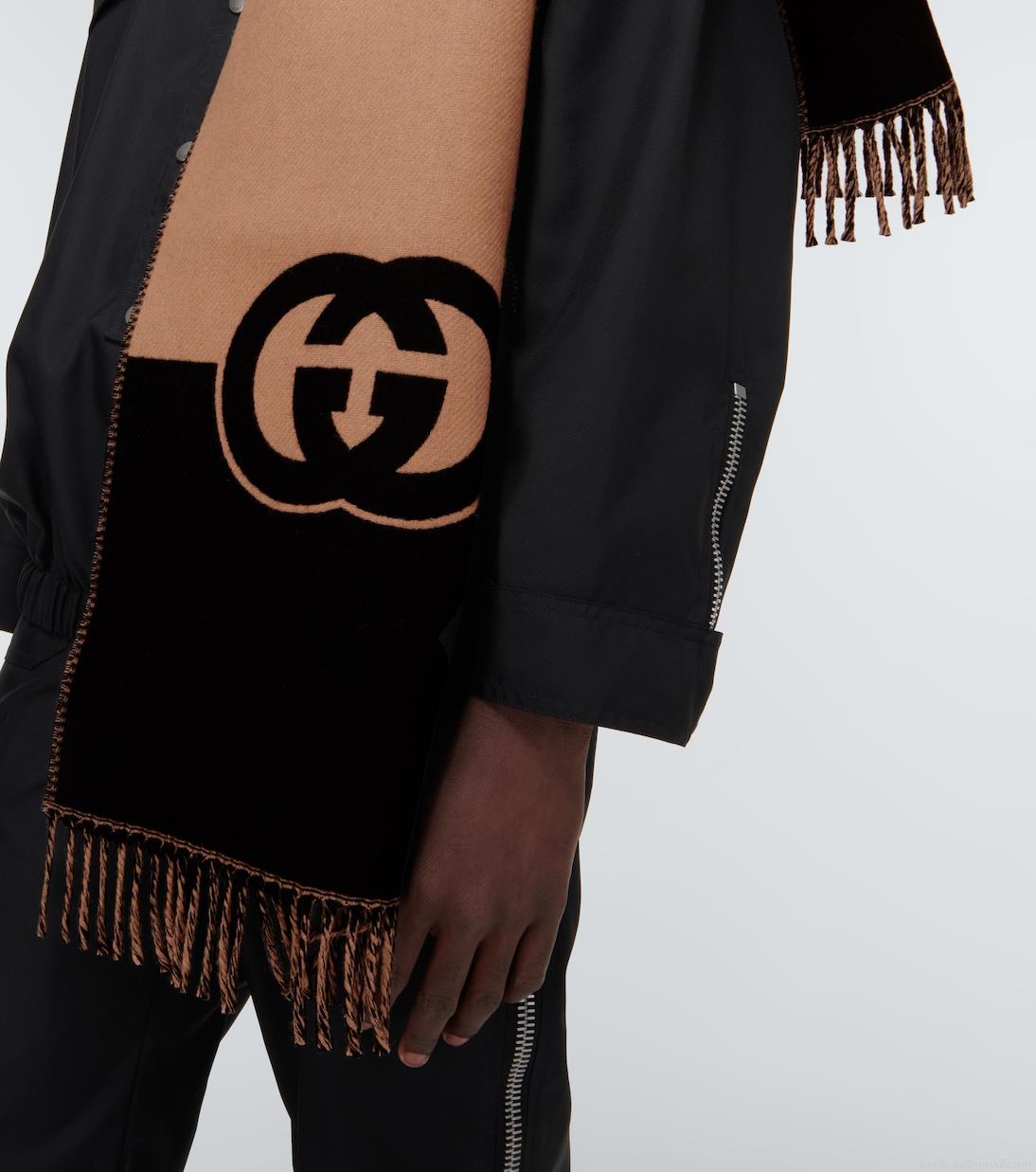 GucciInterlocking G wool and cashmere scarf GucciInterlocking G wool and cashmere scarf