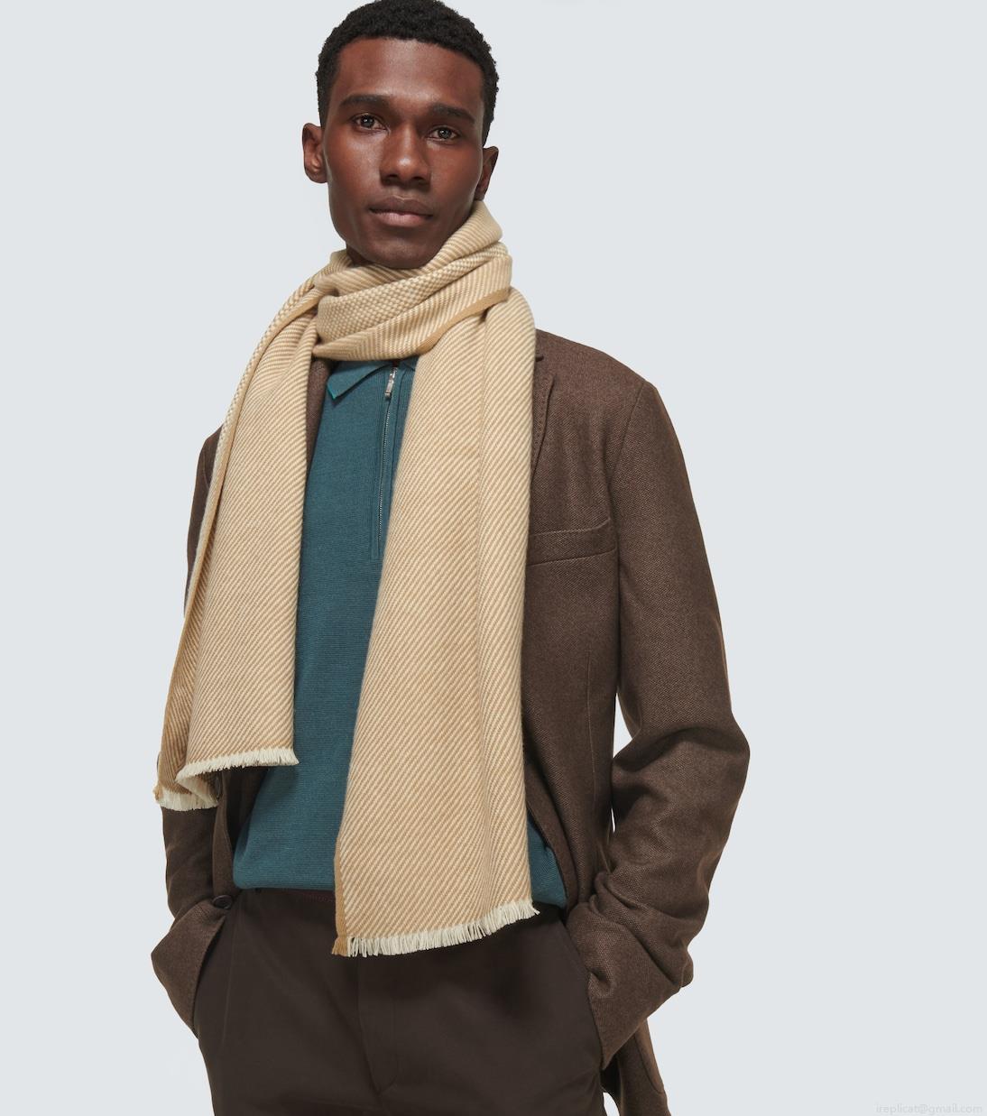 Loro PianaCashmere scarf Loro PianaCashmere scarf