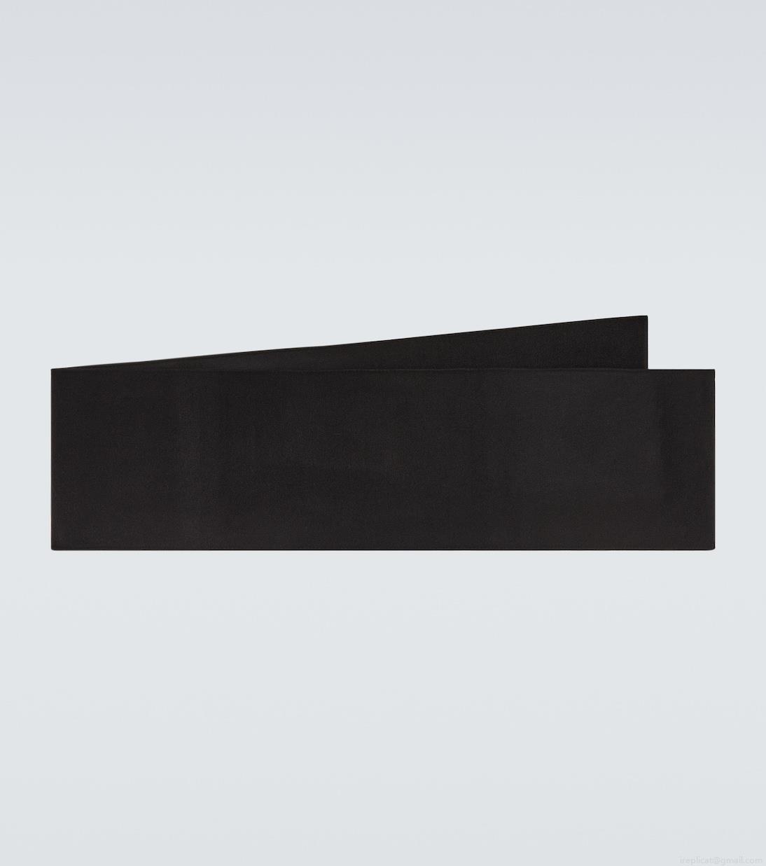 The RowGordie cashmere scarf The RowGordie cashmere scarf