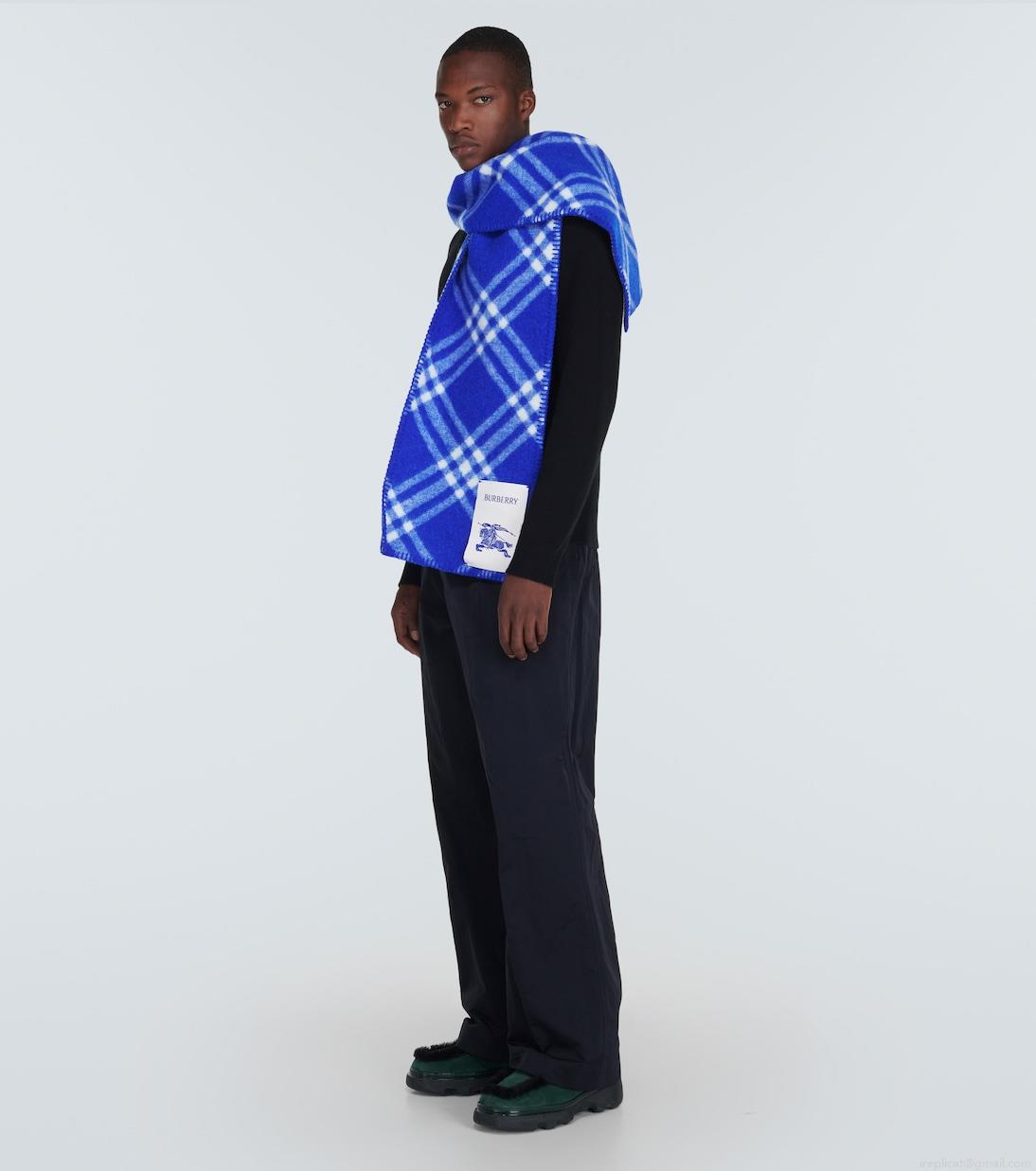 BurberryHooded checked wool scarf BurberryHooded checked wool scarf