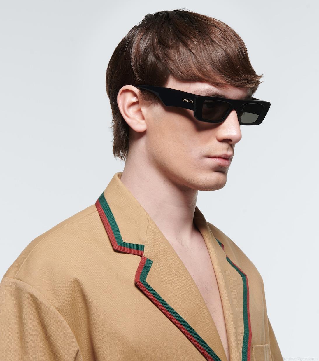 GucciLogo rectangular sunglasses GucciLogo rectangular sunglasses