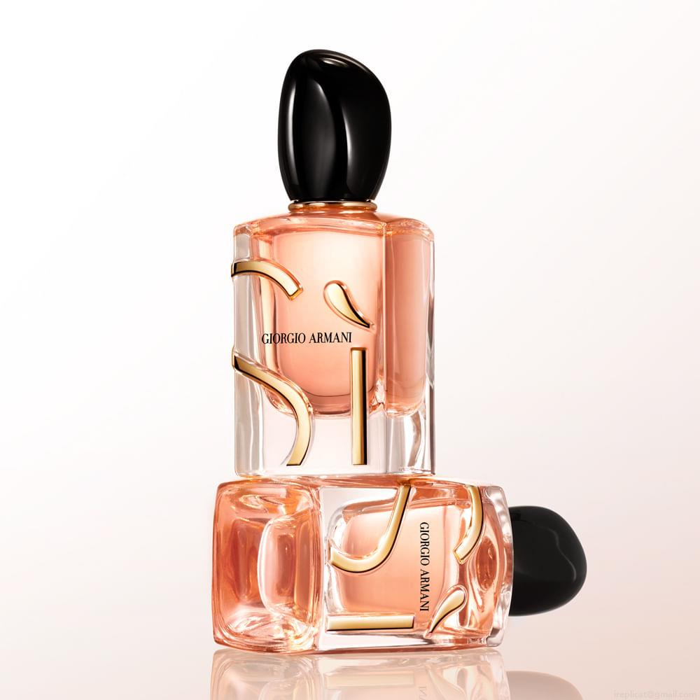 Perfume Giorgio Armani Sì Intense Eau de Parfum Feminino 30 ml Perfume Giorgio Armani Sì Intense Eau de Parfum Feminino 30 ml