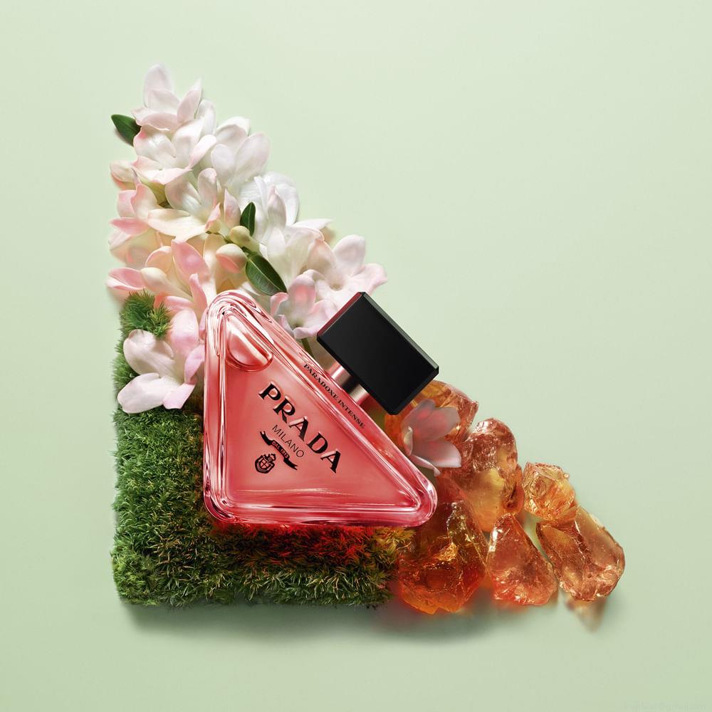 Perfume Prada Paradoxe Intense Eau de Parfum Feminino 50 ml Perfume Prada Paradoxe Intense Eau de Parfum Feminino 50 ml