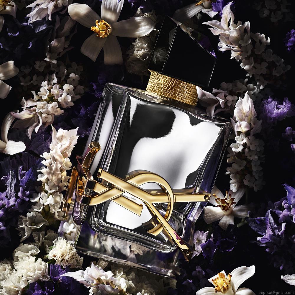 Perfume Yves Saint Laurent Libre L'absolu Platine Eau de Parfum Feminino 50 ml Perfume Yves Saint Laurent Libre L'absolu Platine Eau de Parfum Feminino 50 ml