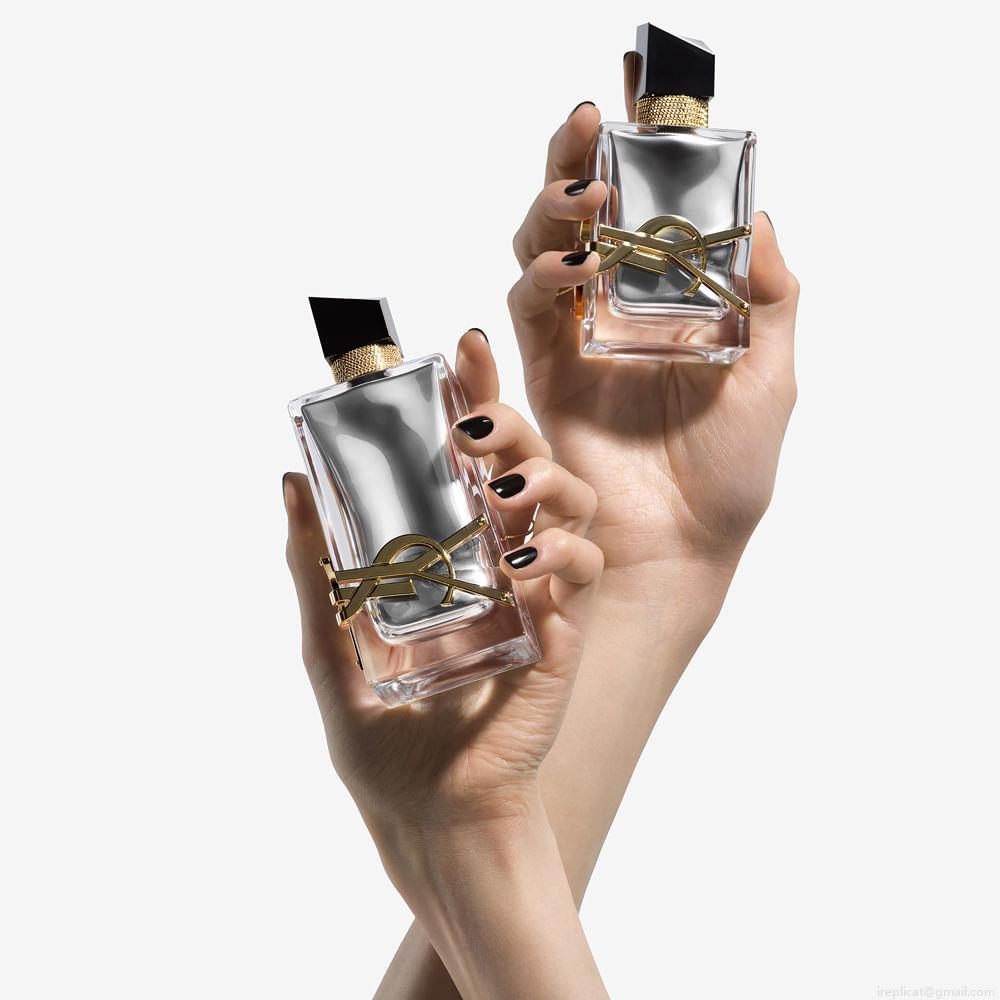 Perfume Yves Saint Laurent Libre L'absolu Platine Eau de Parfum Feminino 90 ml Perfume Yves Saint Laurent Libre L'absolu Platine Eau de Parfum Feminino 90 ml