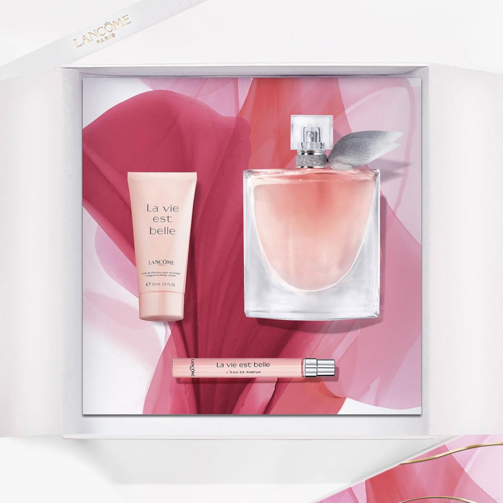Kit Perfume Lancôme La Vi Est Belle Eau de Parfum Feminino 100 ml + Miniatura 10 ml + Loção 50 ml Kit Perfume Lancôme La Vi Est Belle Eau de Parfum Feminino 100 ml + Miniatura 10 ml + Loção 50 ml