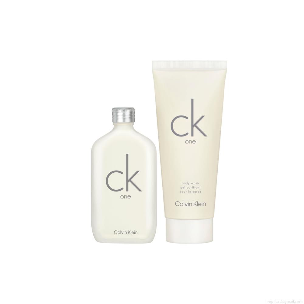 Kit Calvin Klein Ck One Edt Perfume Unissex 50ml + Gel de Banho 100 ml Kit Calvin Klein Ck One Edt Perfume Unissex 50ml + Gel de Banho 100 ml