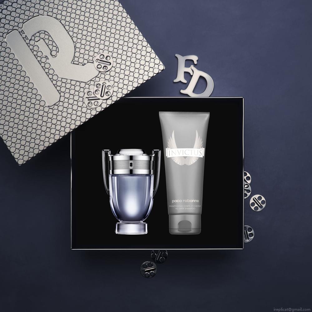 Kit Perfume Paco Rabanne Invictus Masculino Eau de Toilette 100 ml + Shampoo 100 ml Kit Perfume Paco Rabanne Invictus Masculino Eau de Toilette 100 ml + Shampoo 100 ml