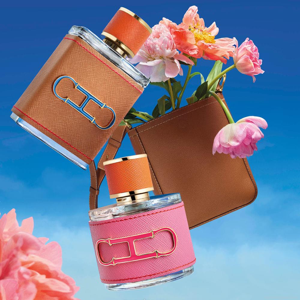 Kit Perfume Carolina Herrera Ch Insignia Leather Feminino Eau de Parfum 100 ml + Creme Corporal 100 ml + Miniatura 10 ml Kit Perfume Carolina Herrera Ch Insignia Leather Feminino Eau de Parfum 100 ml + Creme Corporal 100 ml + Miniatura 10 ml