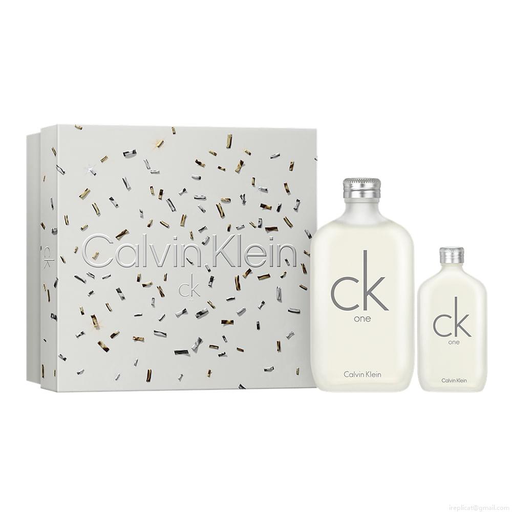 Kit Perfume Calvin Klein Ck One Eau de Toilette Unissex 200 ml + Perfume 50 ml Kit Perfume Calvin Klein Ck One Eau de Toilette Unissex 200 ml + Perfume 50 ml
