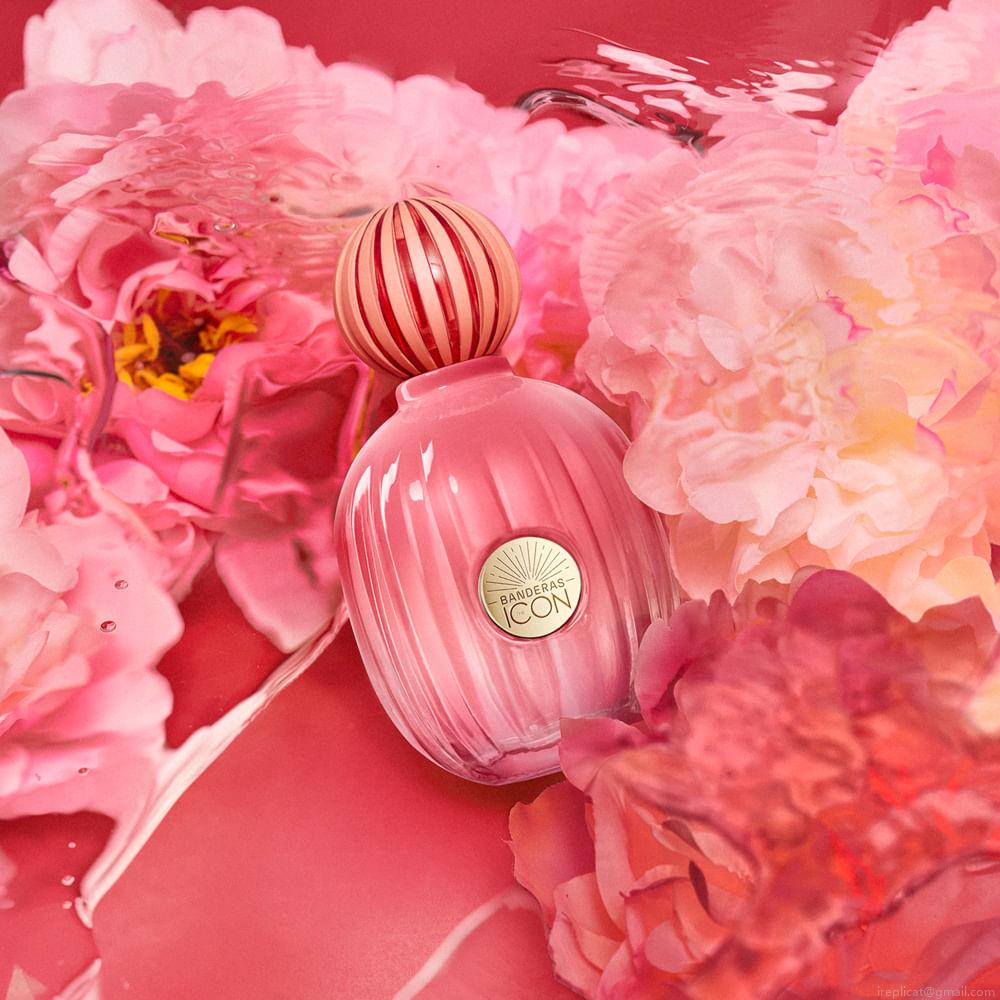 Kit Perfume Banderas The Icon Splendid Eau de Parfum Feminino 100 ml + Desodorante 150 ml Kit Perfume Banderas The Icon Splendid Eau de Parfum Feminino 100 ml + Desodorante 150 ml