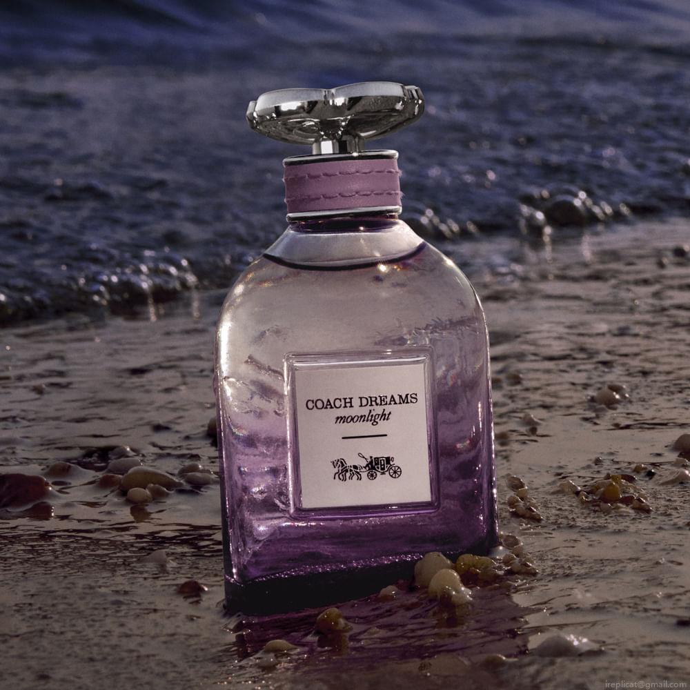 Perfume Coach Dreams Moonlight Eau de Parfum Feminino 40 ml Perfume Coach Dreams Moonlight Eau de Parfum Feminino 40 ml