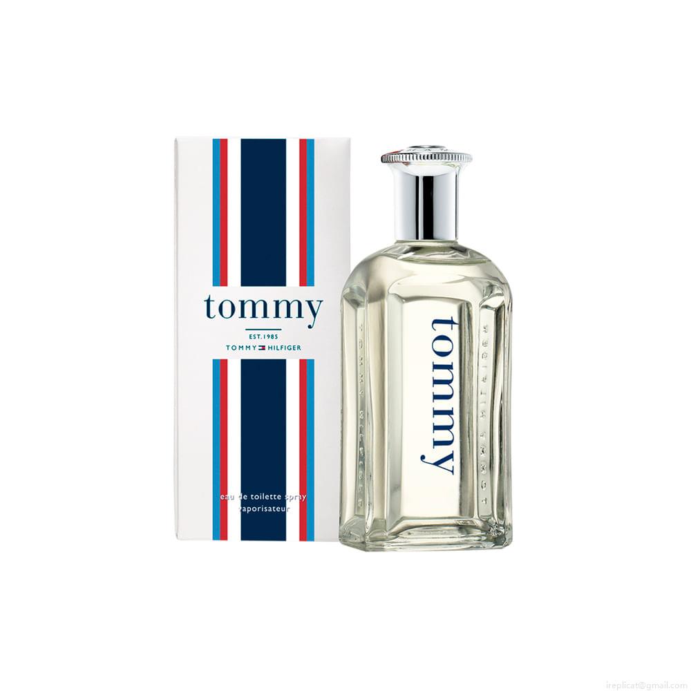 Perfume Tommy Hilfiger Masculino Eau de Toilette 100 ml Perfume Tommy Hilfiger Masculino Eau de Toilette 100 ml